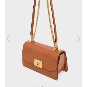 Croc-Effect Chain Strap Crossbody Bag